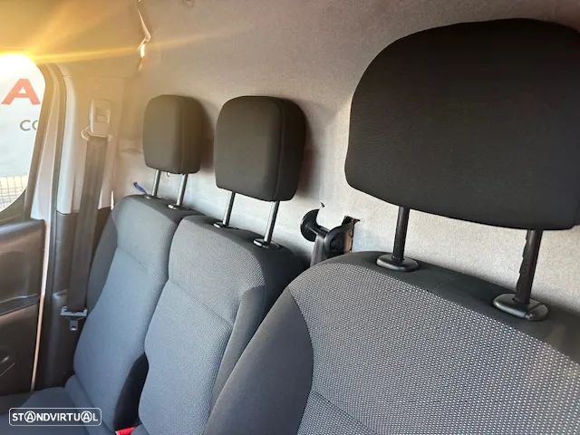 Peugeot PARTNER CX.AUTOMÁTICA 3 LUG. - 15