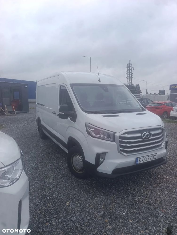 Maxus Deliver 9 - 9