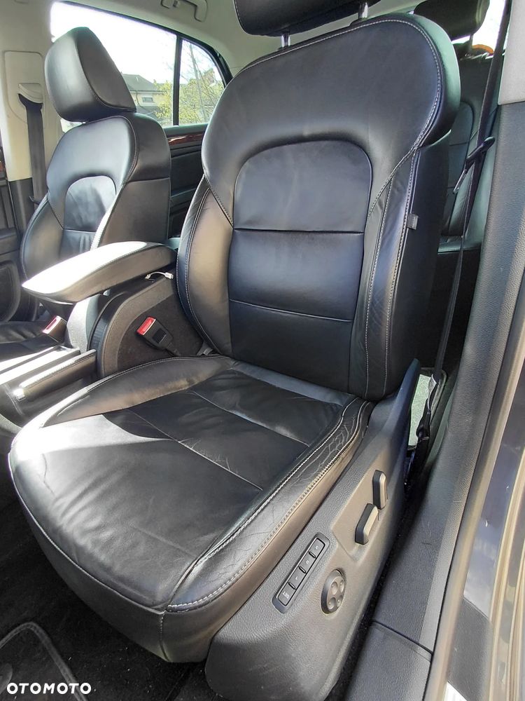 Skoda Superb 2.0 TDI DSG Elegance - 8