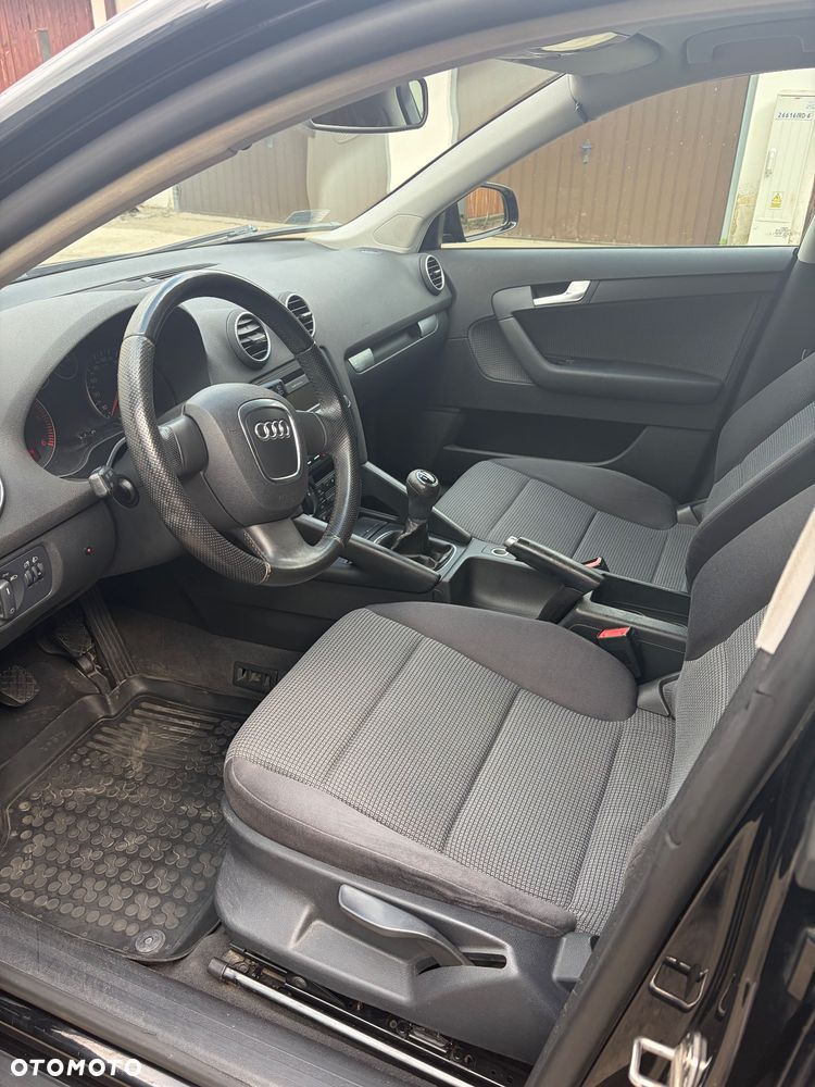 Audi A3 Sportback 1.9 TDI Attraction - 5