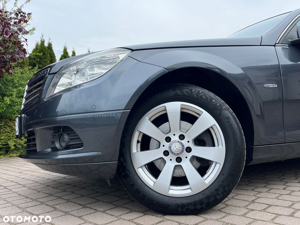Mercedes-Benz Klasa C 180 Kompressor BlueEFFICIENCY - 14