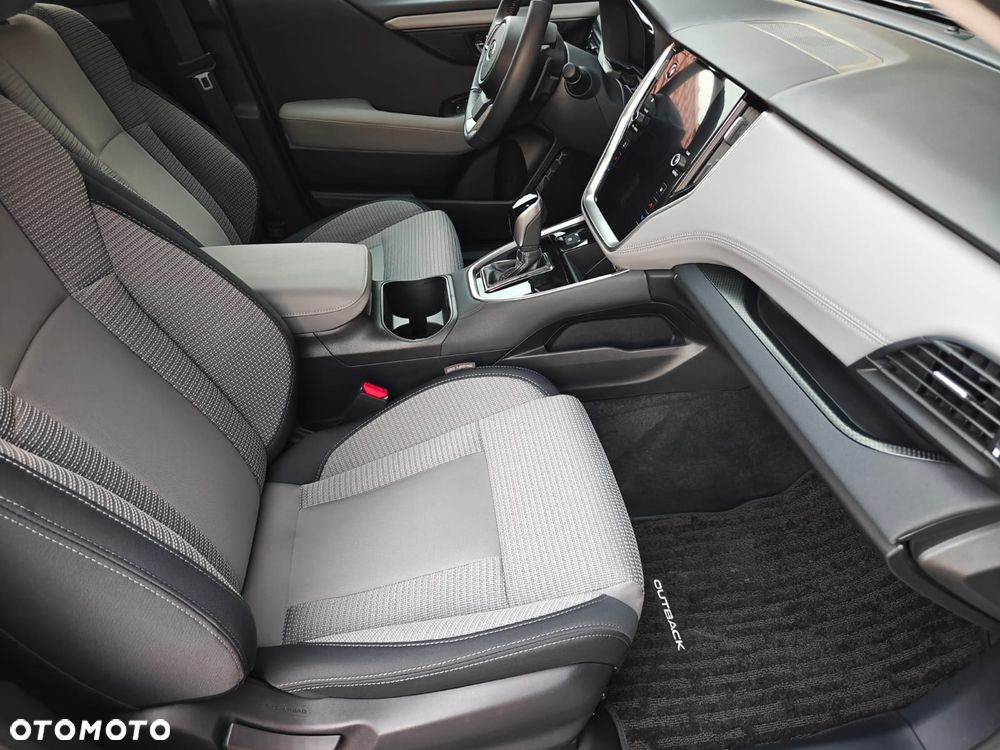 Subaru Outback 2.5i Lineartronic Platinum - 20