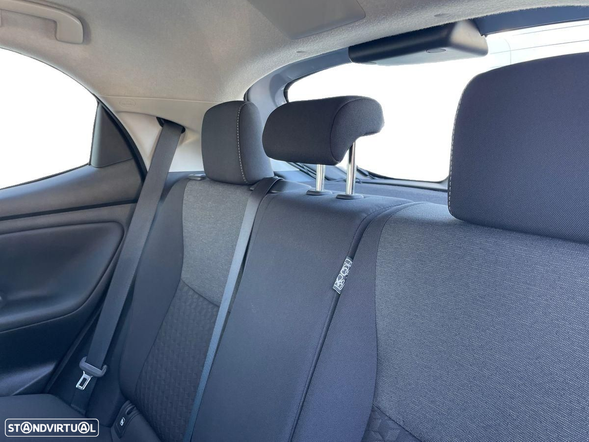 Toyota Yaris 1.0 VVT-i Comfort Plus - 11