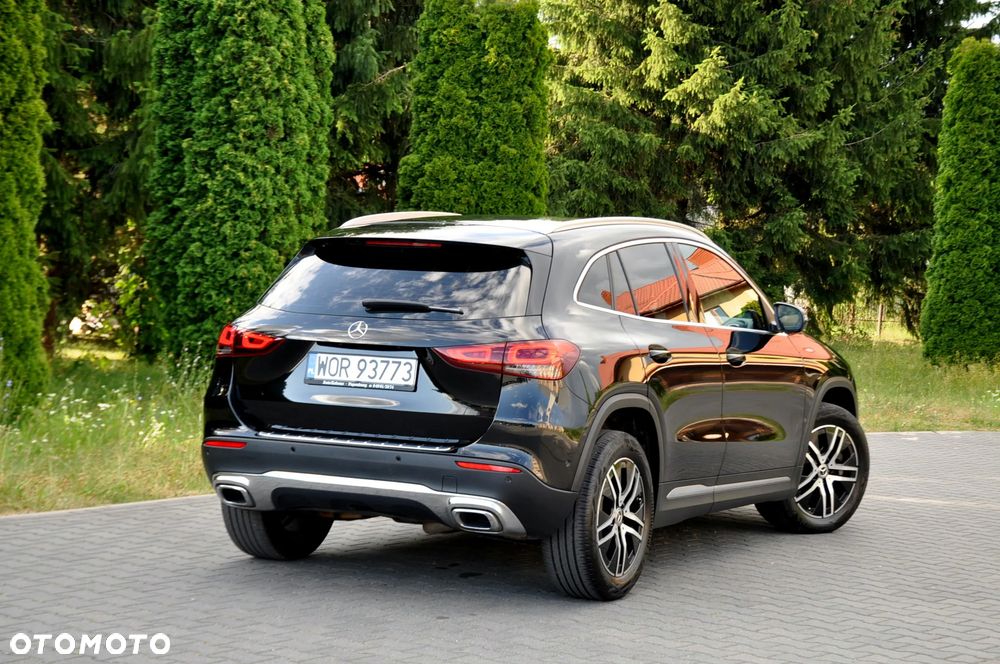 Mercedes-Benz GLA - 7