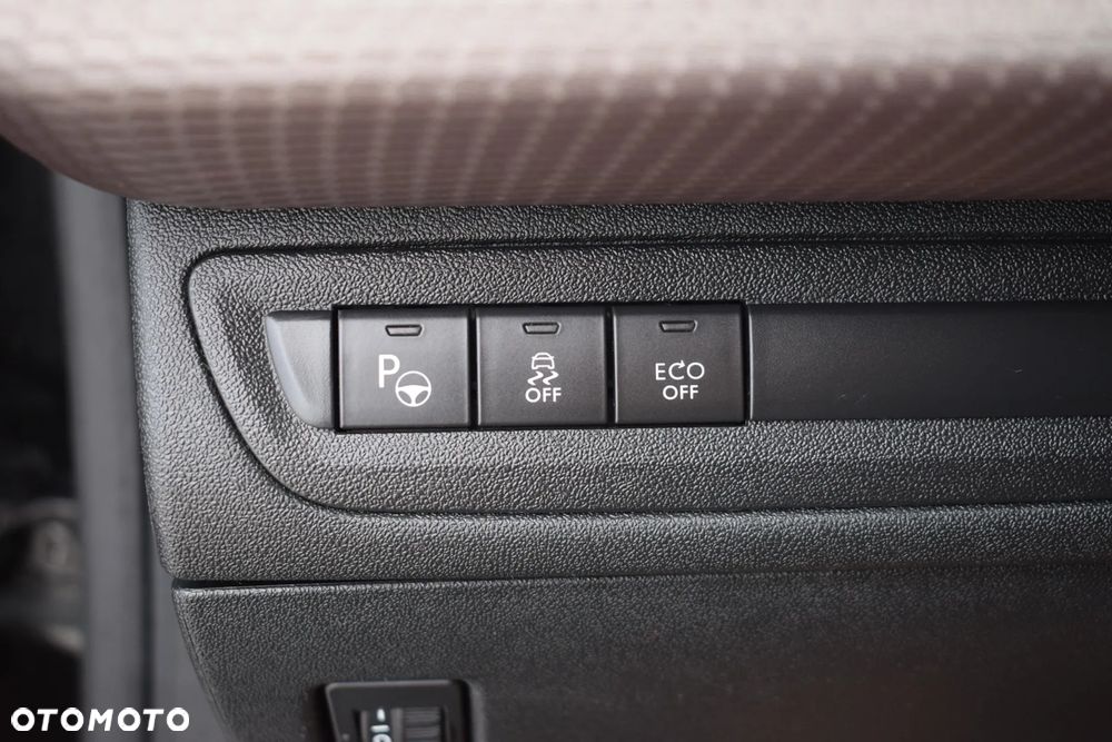 Peugeot 2008 PureTech 110 Stop&Start EAT6 Allure - 26