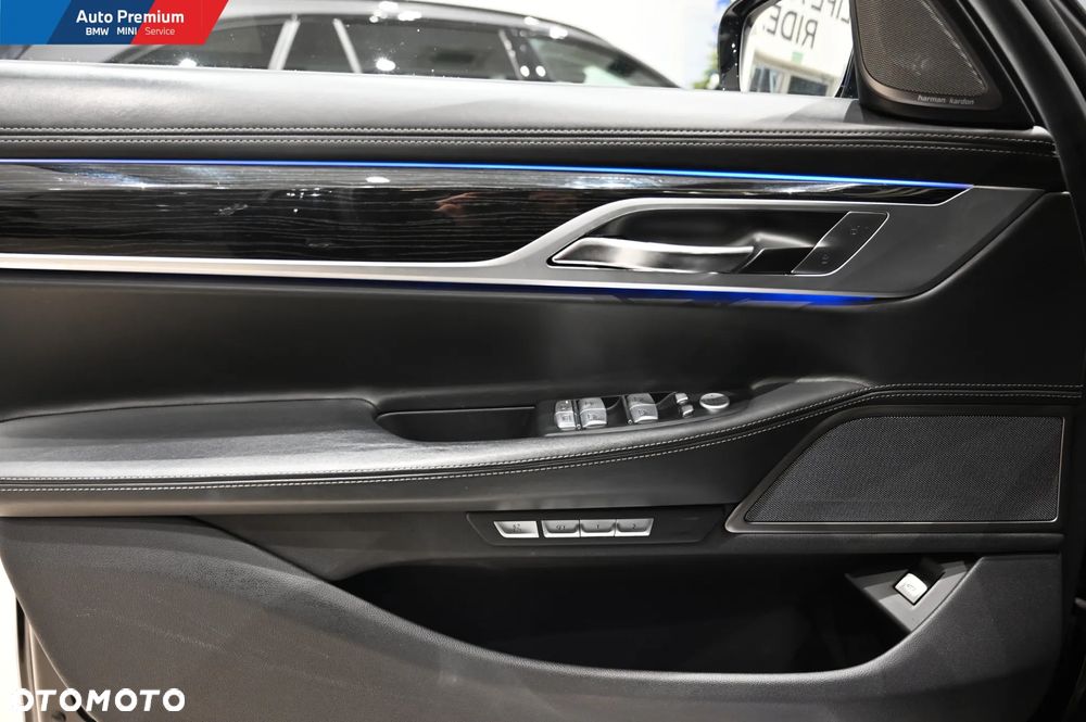 BMW Seria 7 740d xDrive - 12