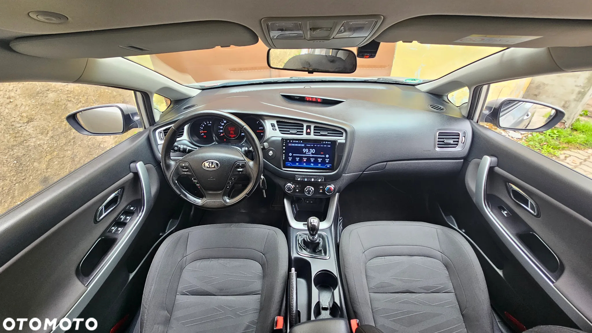Kia Ceed - 16