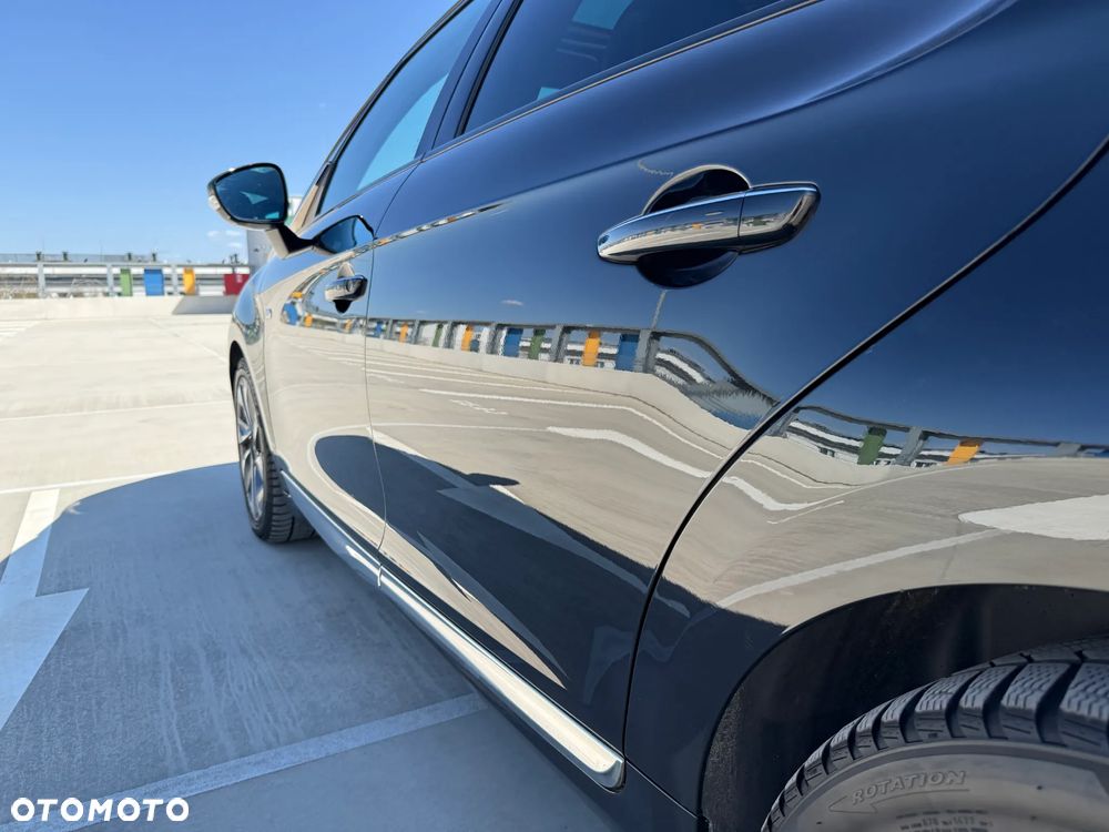 Citroën DS5 Hybrid4 EGS6 SportChic - 9