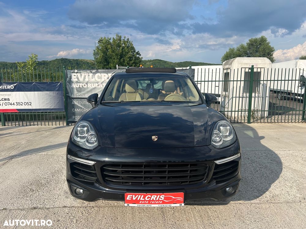 Porsche Cayenne - 8