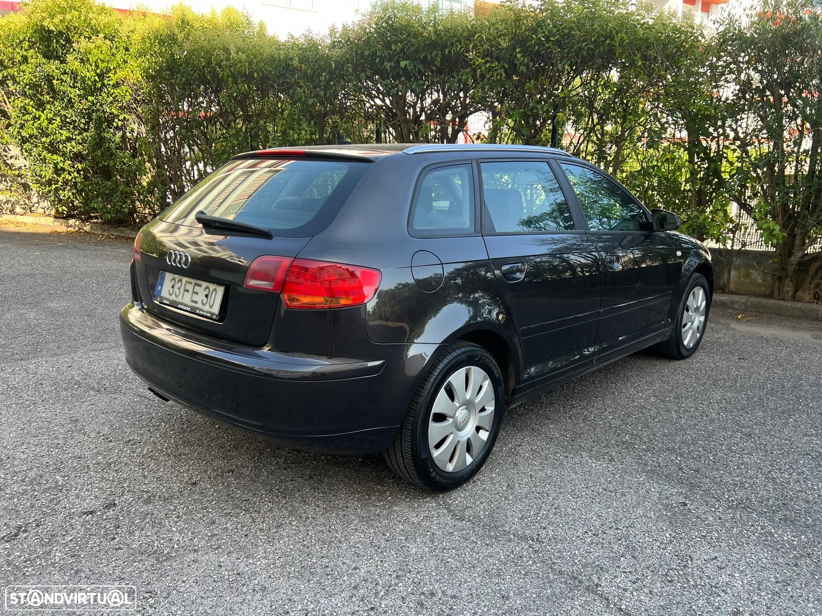 Audi A3 Sportback 1.9 TDi Ambiente - 3