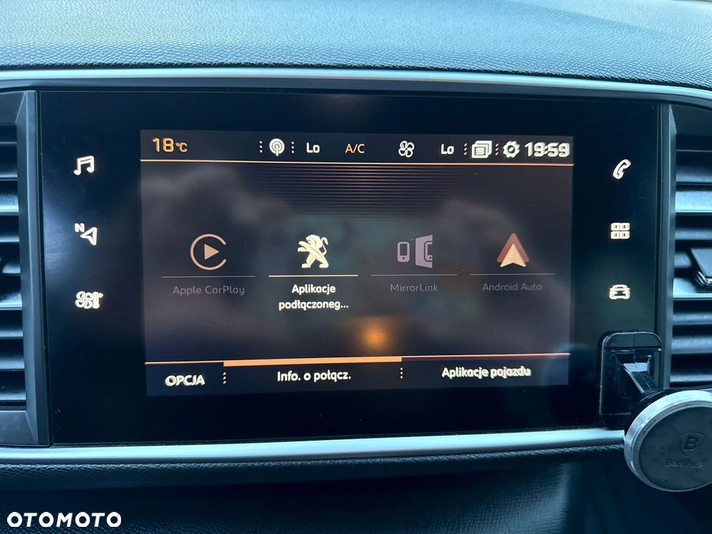 Peugeot 308 1.2 PureTech GPF Allure S&S - 28