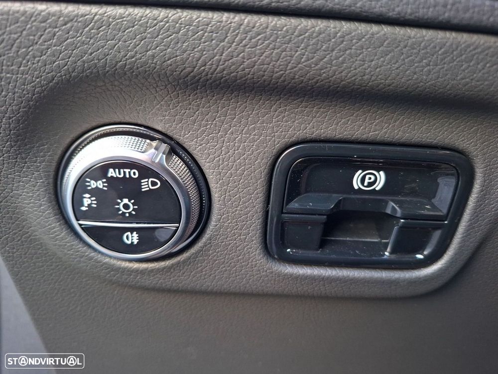 Mercedes-Benz EQE 350+ - 19