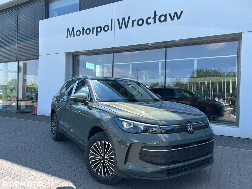 Volkswagen Tiguan - 4