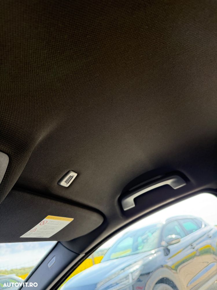 BMW Seria 5 520d Aut. - 29