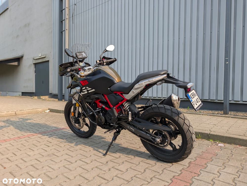 BMW G - 11