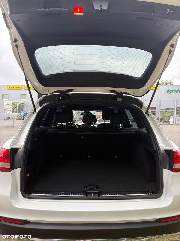 Mercedes-Benz GLC 300 4-Matic - 17