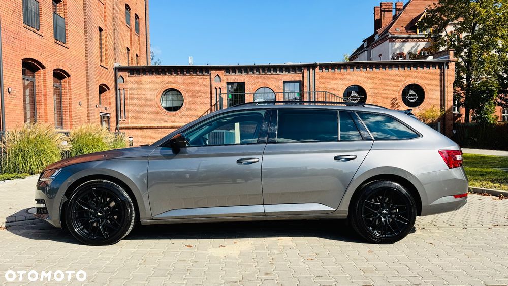 Skoda Superb 2.0 TDI SCR Style DSG - 4