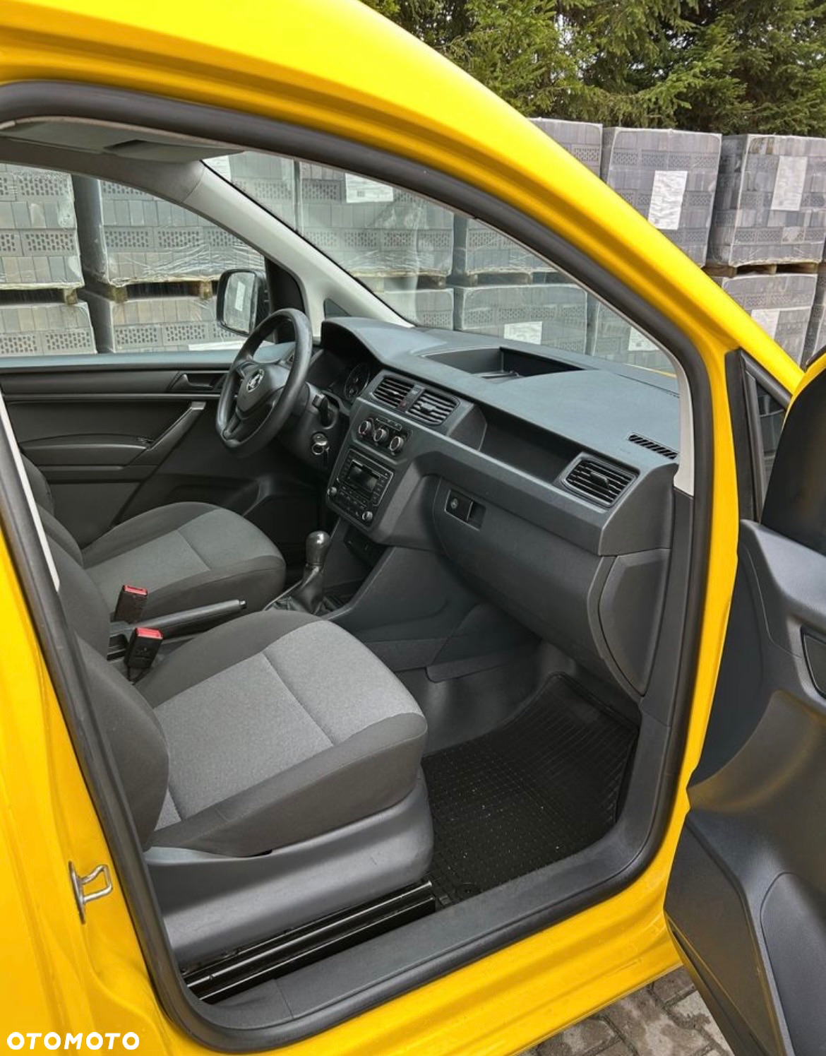 Volkswagen Caddy IV - 9