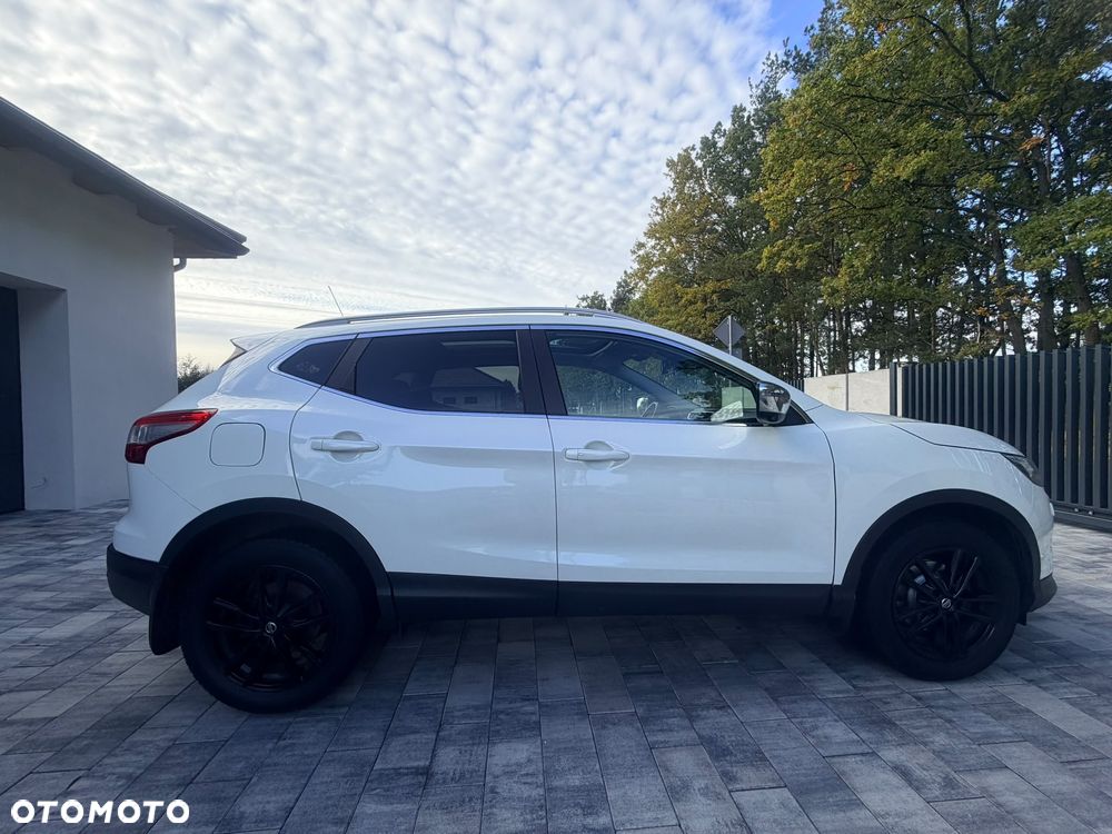 Nissan Qashqai 1.6 Tekna CVT - 3