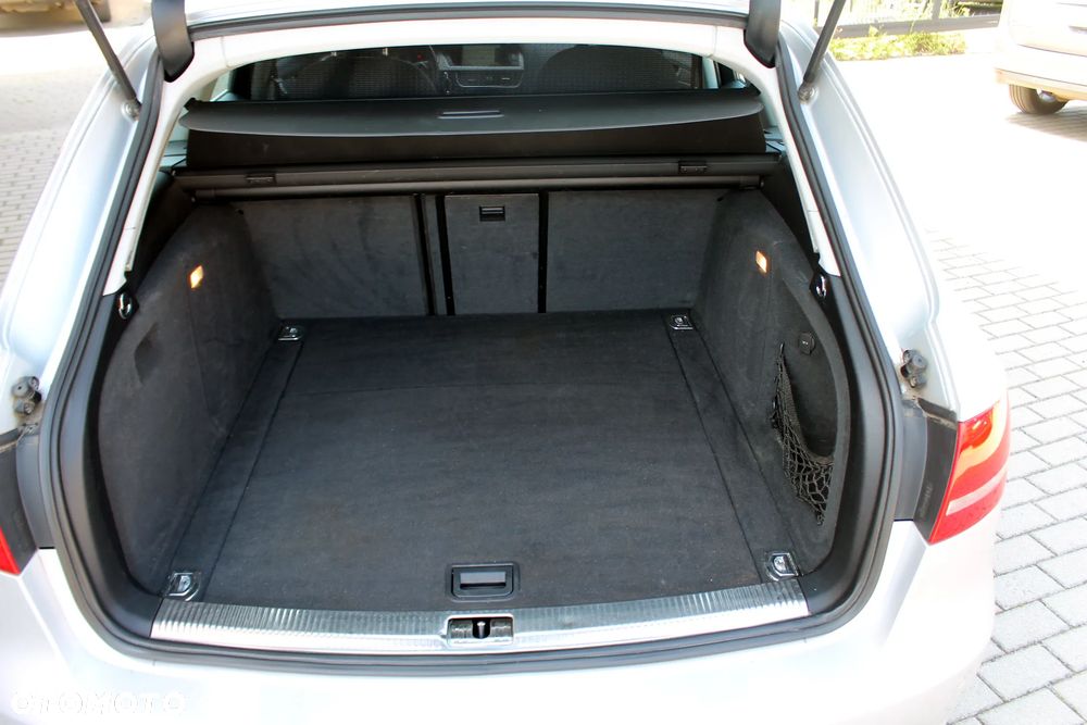 Audi A4 Avant 2.0 TDI DPF quattro Attraction - 16