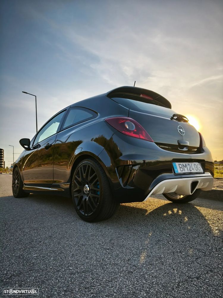 Opel Corsa 1.6 Turbo OPC - 1