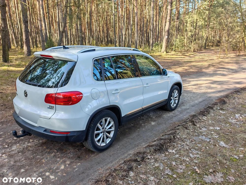 Volkswagen Tiguan 2.0 TDI DPF BlueMotion Technology Lounge Sport & Style - 3