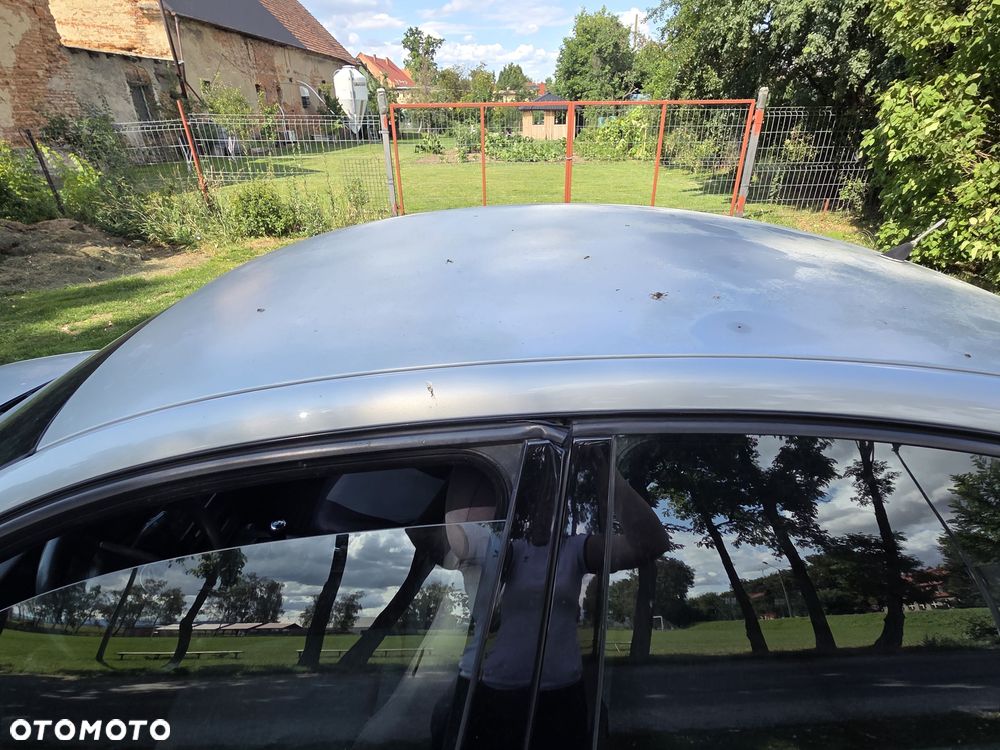 Volkswagen Passat 1.6 - 5
