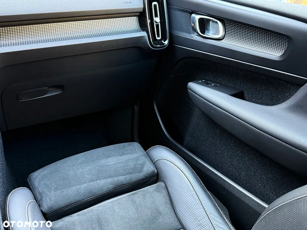 Volvo XC 40 D3 SCR R-Design - 15