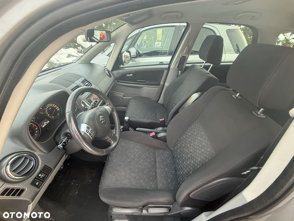 Suzuki SX4 Classic 1.6 VVT 4x4 Style - 29