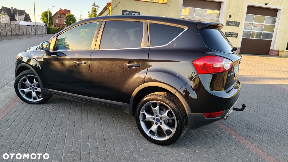 Ford Kuga 2.0 TDCi 2x4 Titanium - 20