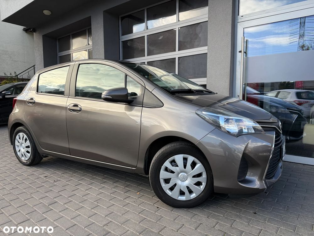 Toyota Yaris 1.33 Active EU6 - 16
