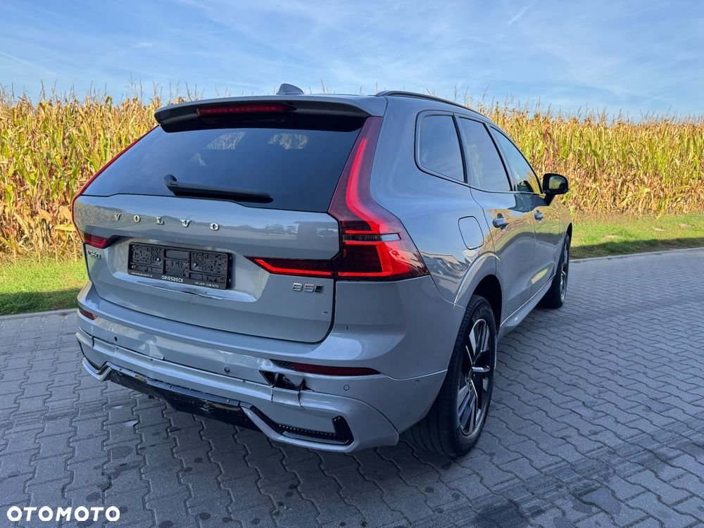 Volvo XC 60 B5 B AWD Plus Dark - 20