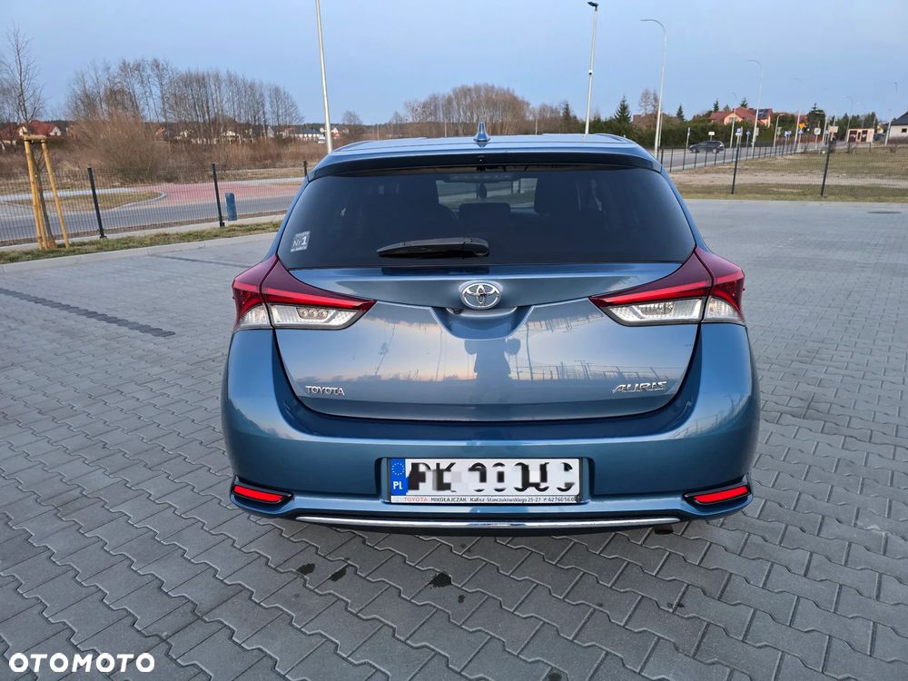 Toyota Auris 1.6 Premium Comfort - 10