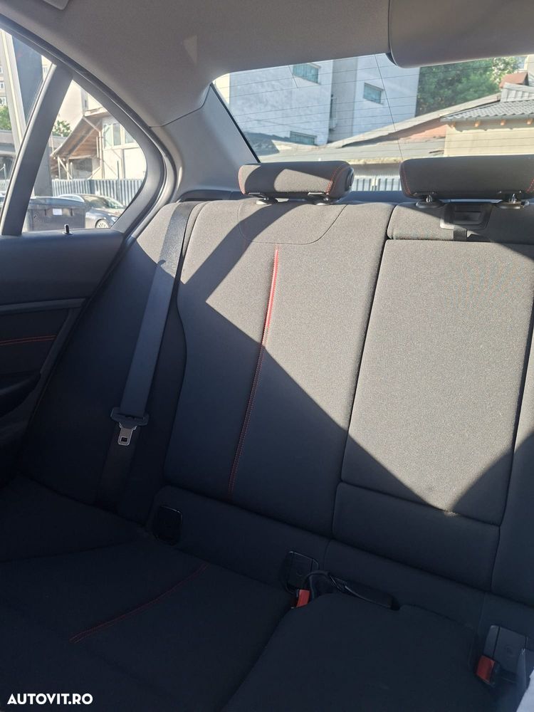 BMW Seria 3 - 2