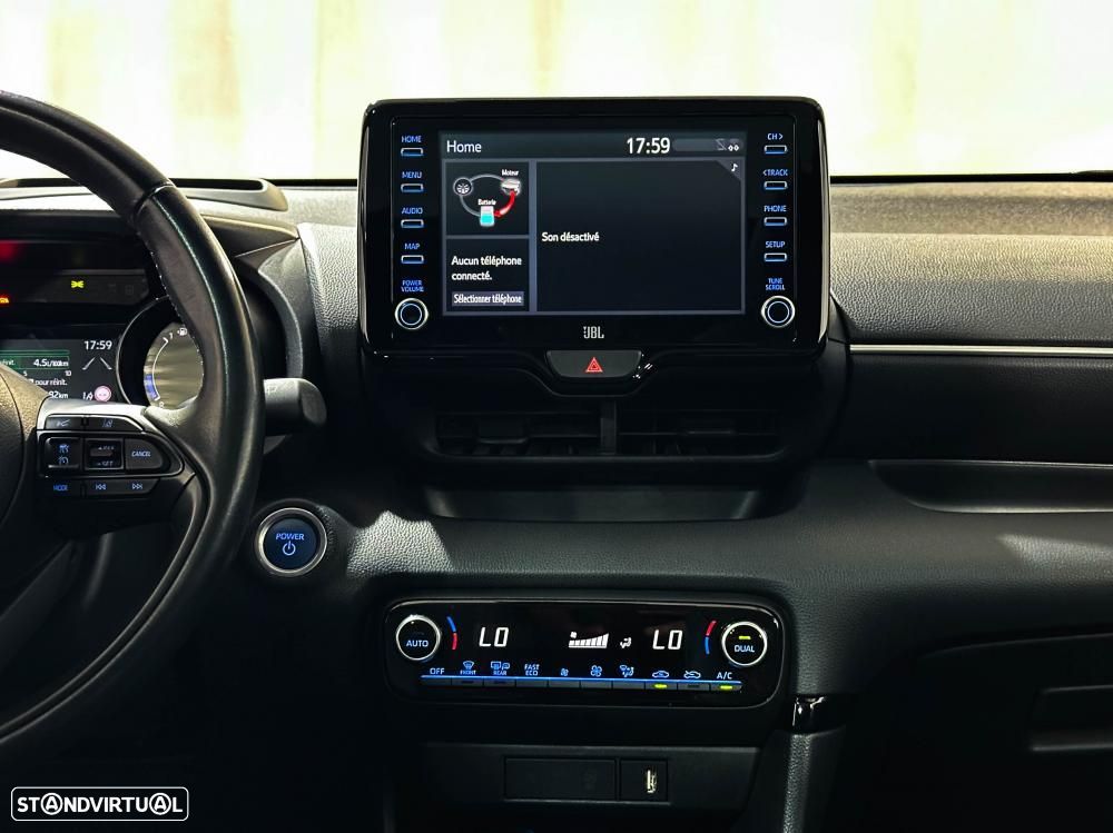 Toyota Yaris 1.5 HDF Comfort - 25