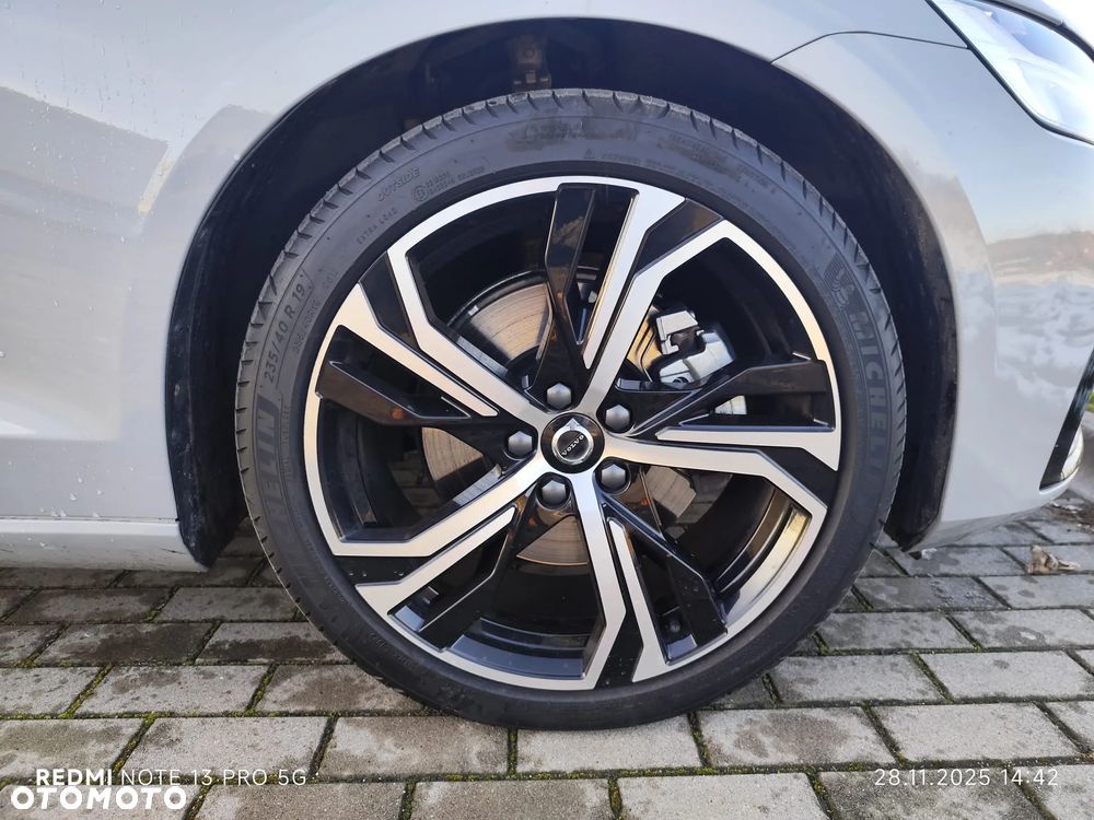 Volvo V60 B4 B Plus Dark - 25