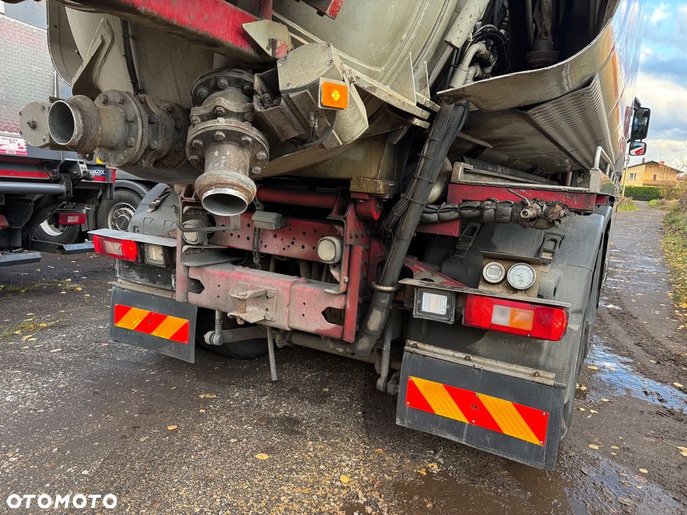 Volvo FM -400 6x4 - 9