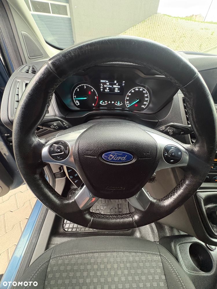 Ford Transit Connect - 10