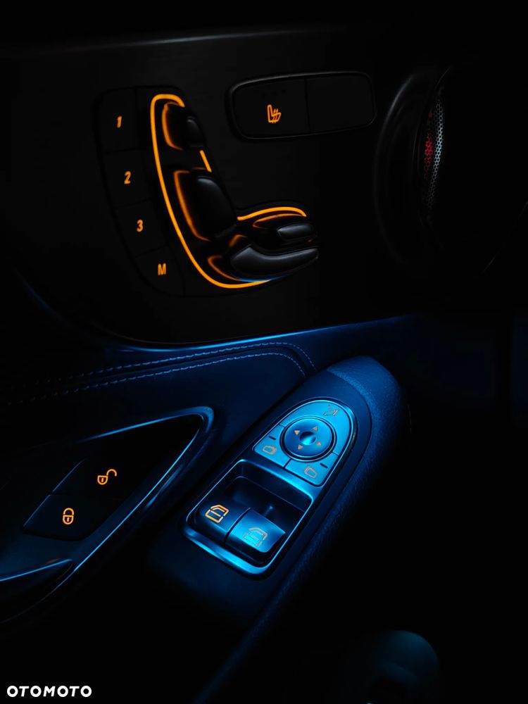 Mercedes-Benz Klasa C 200 9G-TRONIC AMG Line - 28