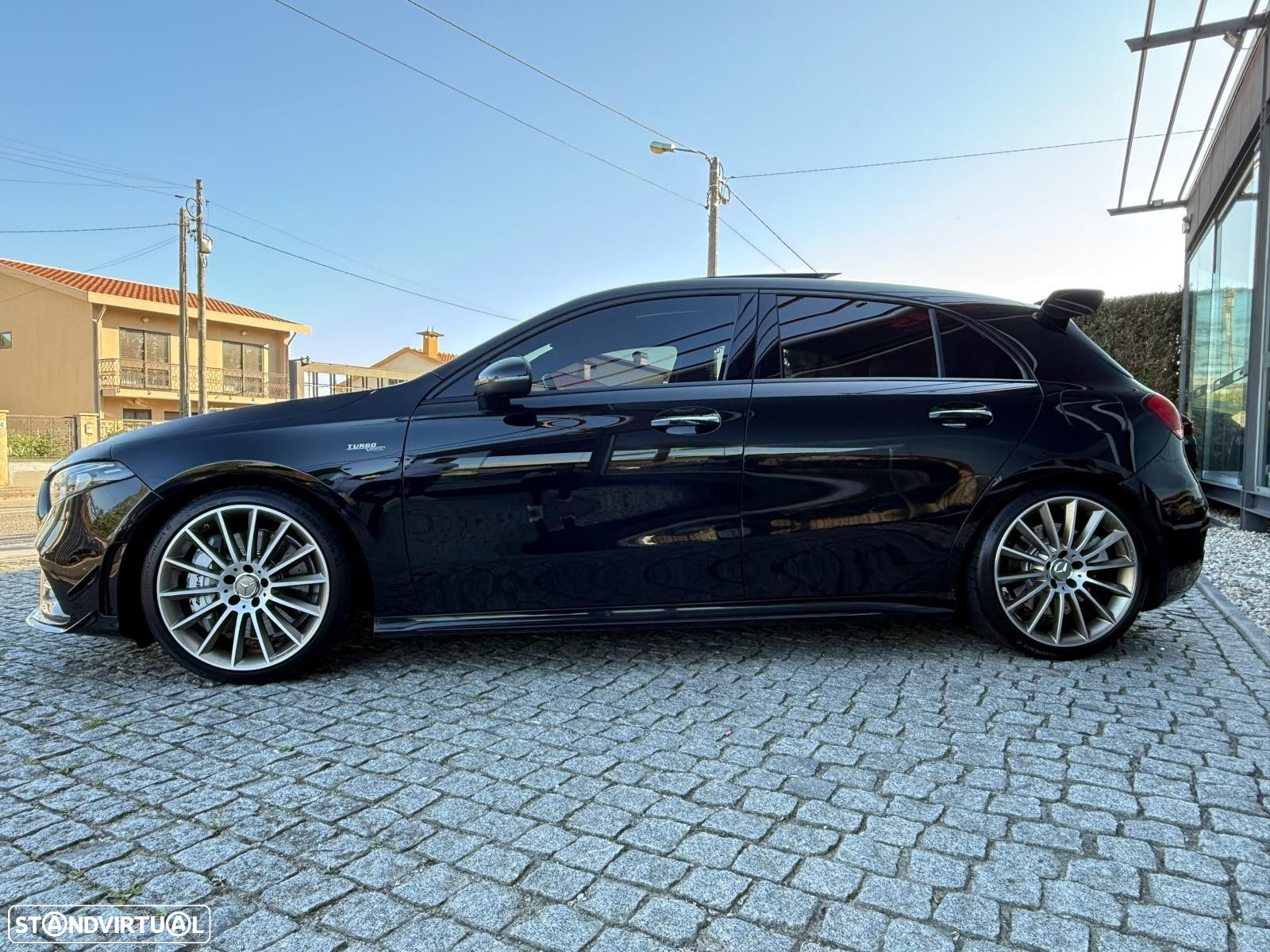 Mercedes-Benz A 35 AMG 4Matic Speedshift DCT 7G Edition 1 - 5