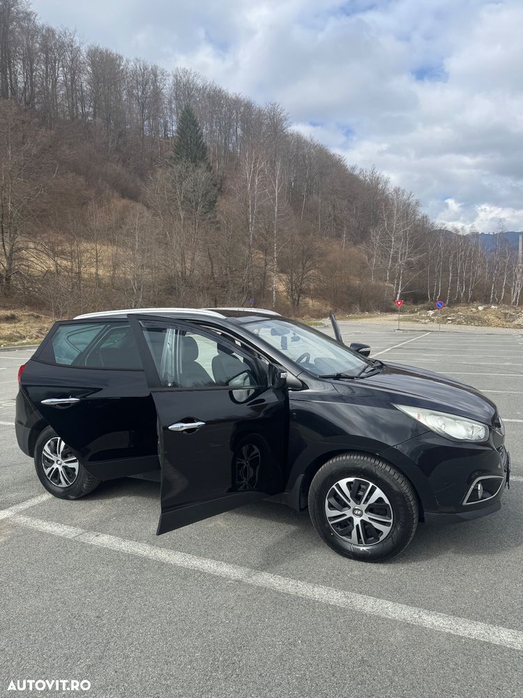 Hyundai ix35 2.0 CRDI High 4WD GLS Style + NAV - 1