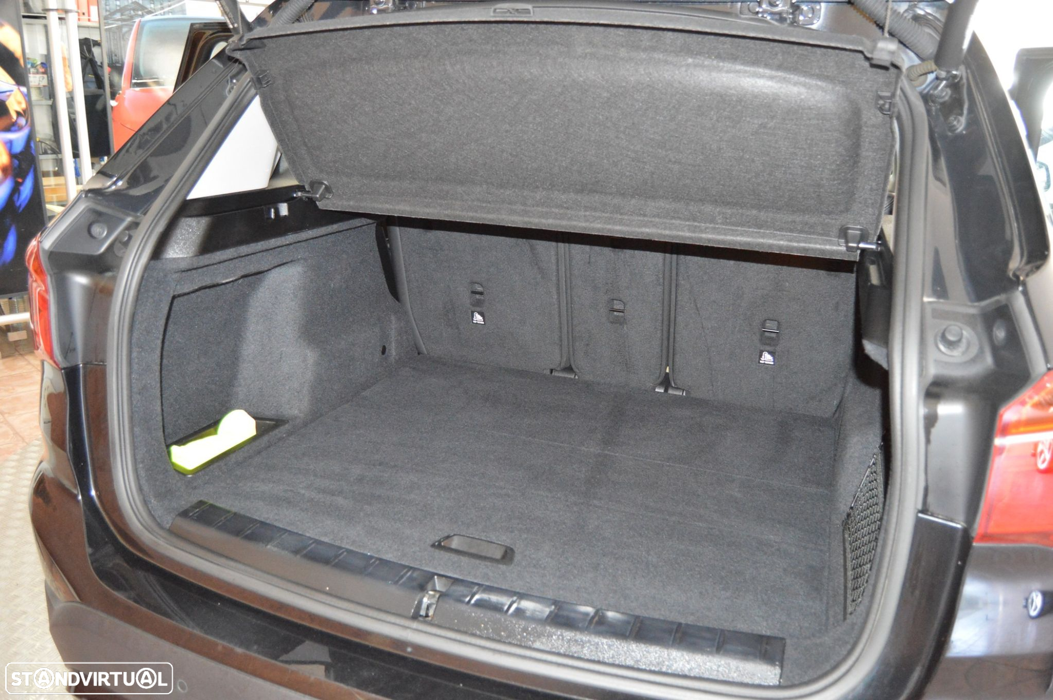BMW X1 16 d sDrive Advantage - 21