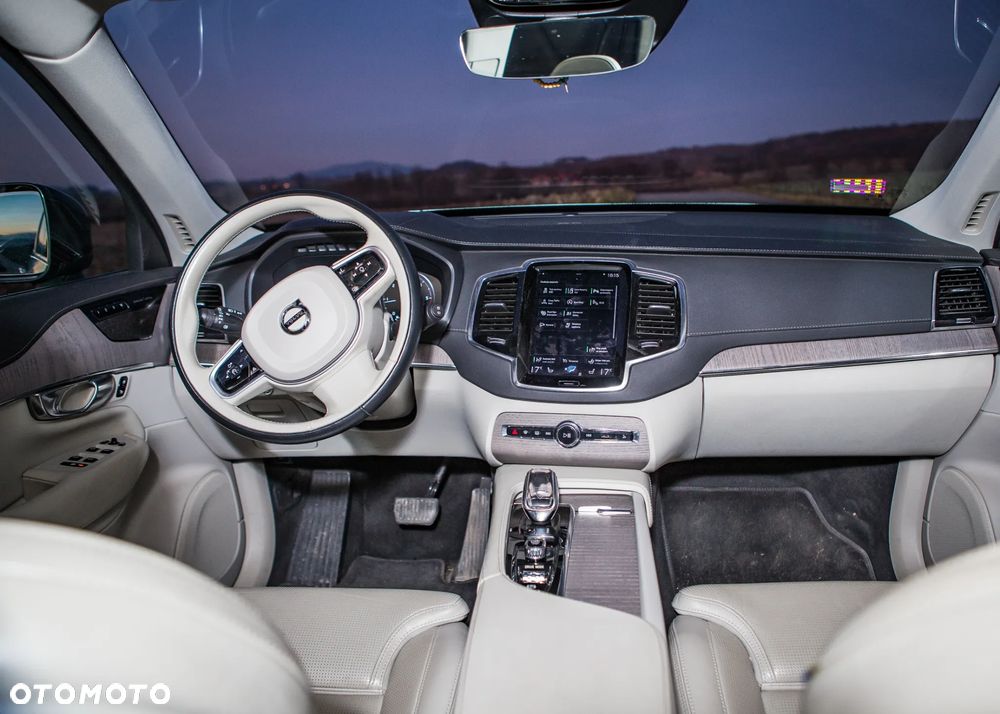 Volvo XC 90 B5 D AWD Inscription - 12