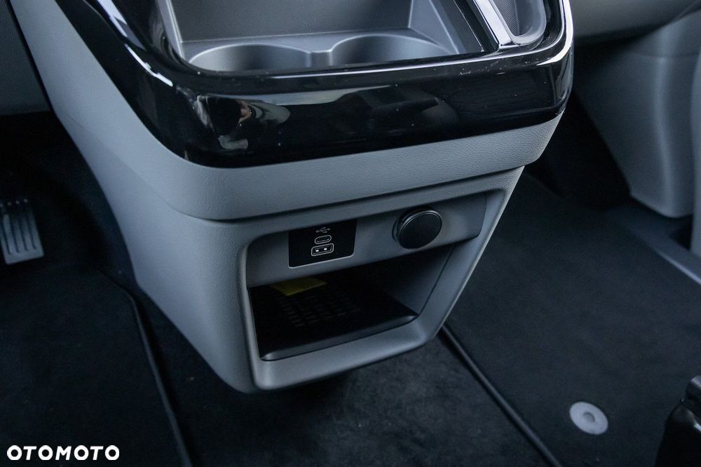 Ford Tourneo Custom 2.5 PHEV CVT 340 L2 Titanium X - 19