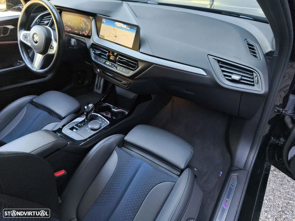 BMW 116 d Pack Desportivo M Auto - 17