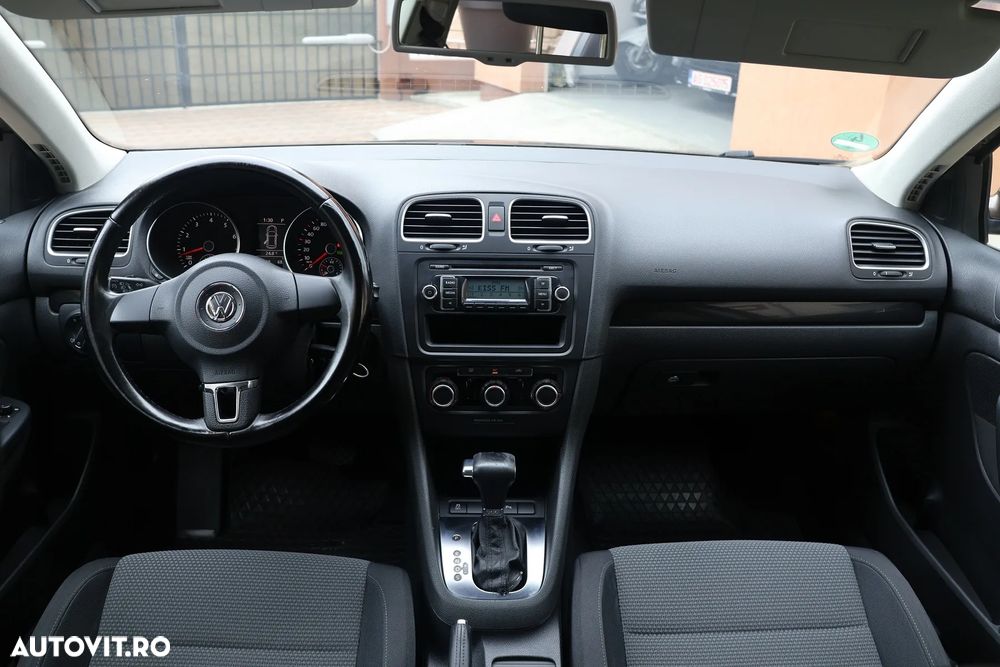 Volkswagen Golf 1.4 TSI Comfortline DSG - 8