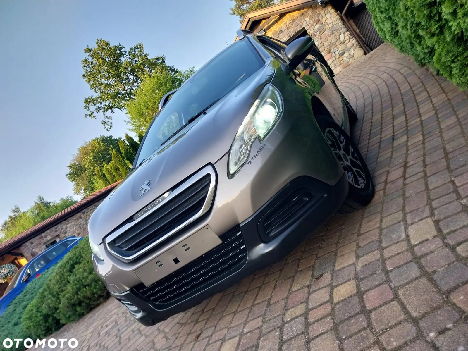 Peugeot 2008 - 25