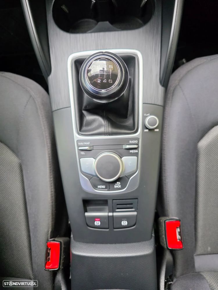 Audi A3 Sportback 2.0 TDI Design - 44