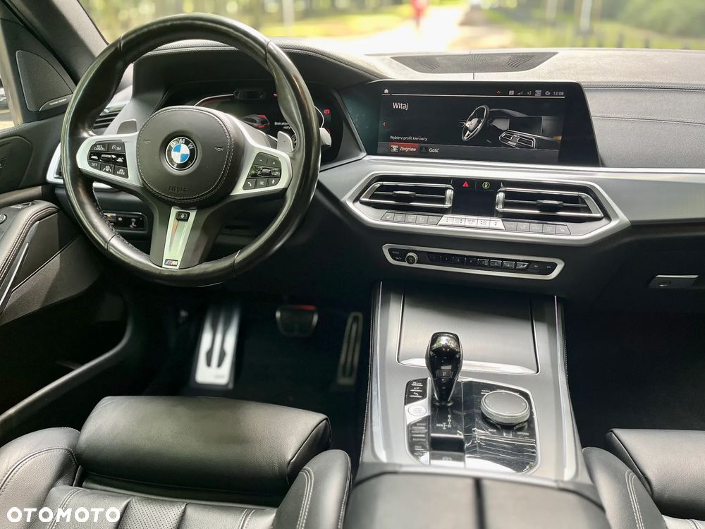 BMW X5 xDrive40d mHEV - 26