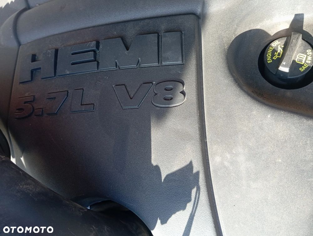 Dodge RAM 1500 5.7 4x4 - 15